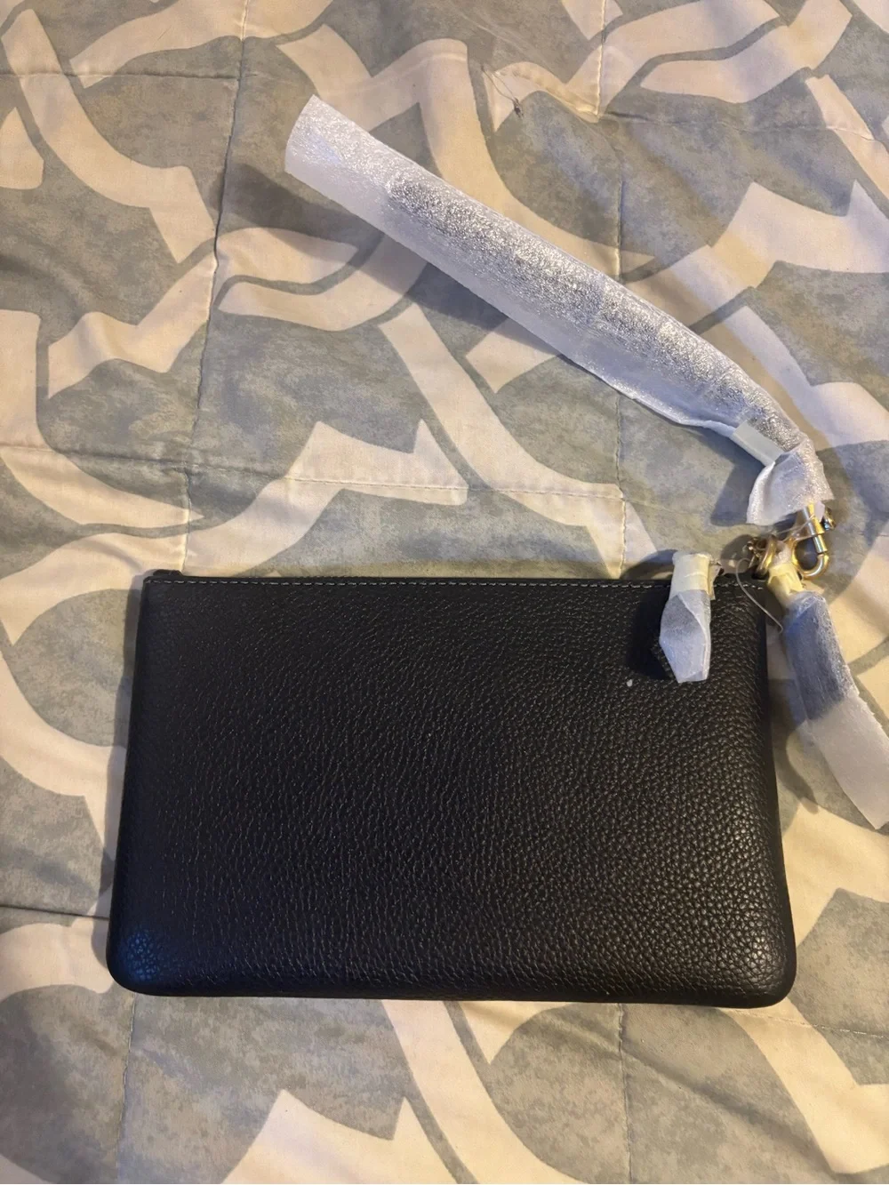 Coach Essential Small Wristlet